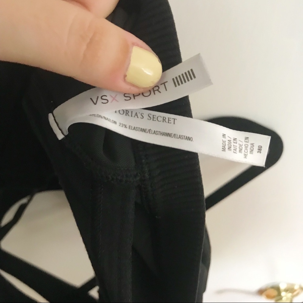 Victoria’s Secret Sports Bra🥊 - Picture 4 of 4